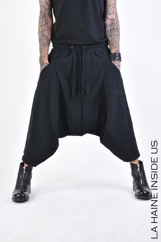 Low crotch woven trousers
