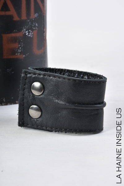 Slim leather bracelet