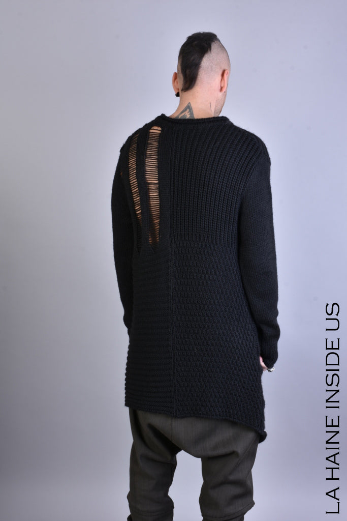 Asymmetric knitted sweater
